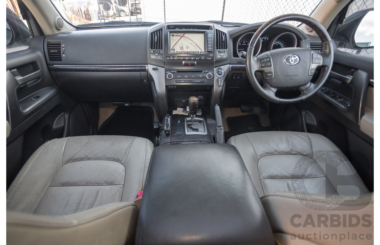 4/2008 Toyota Landcruiser Sahara (4x4) VDJ200R 4D Wagon Blizzard White Twin Turbo Diesel V8 4.5L
