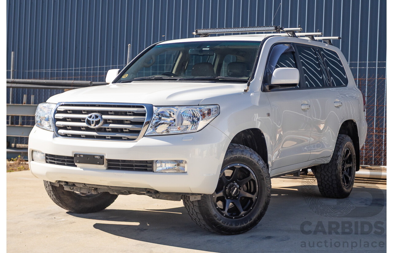 4/2008 Toyota Landcruiser Sahara (4x4) VDJ200R 4D Wagon Blizzard White Twin Turbo Diesel V8 4.5L