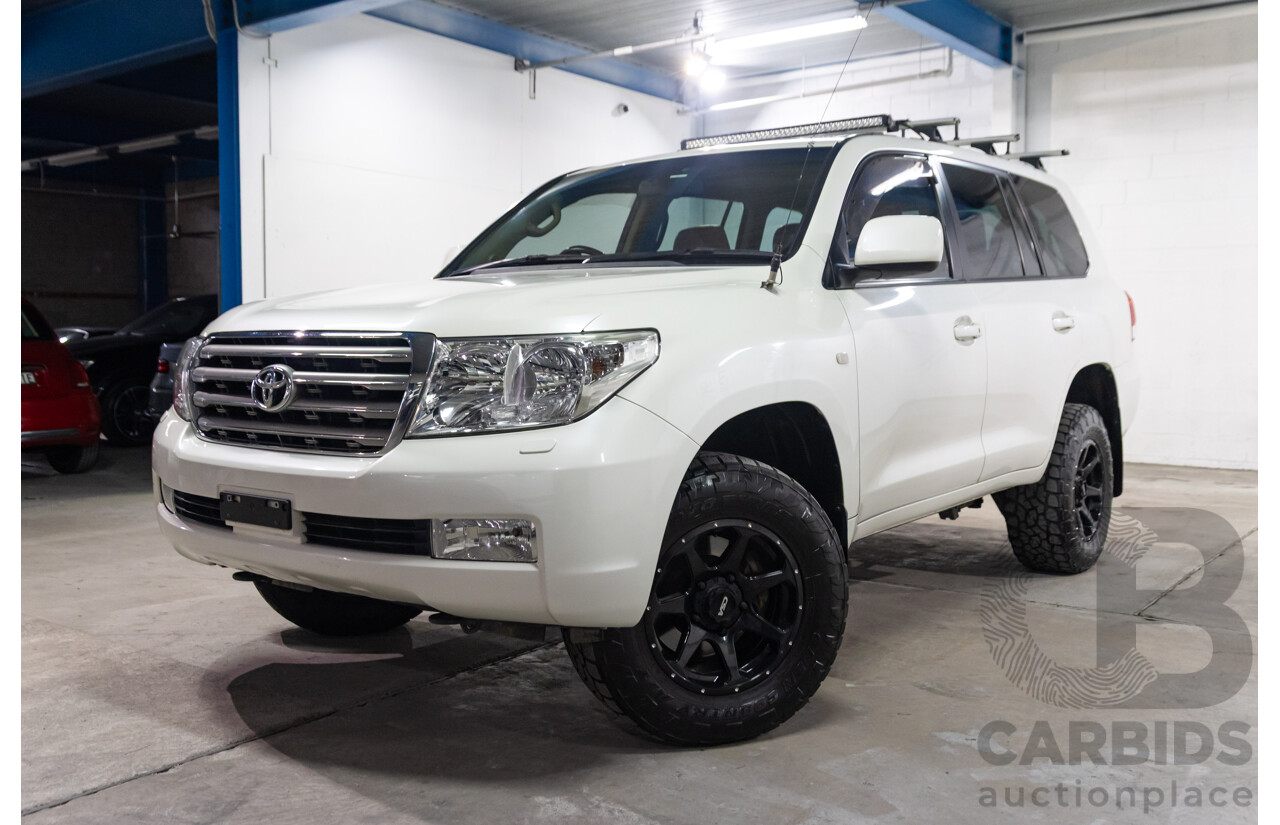 4/2008 Toyota Landcruiser Sahara (4x4) VDJ200R 4D Wagon Blizzard White Twin Turbo Diesel V8 4.5L
