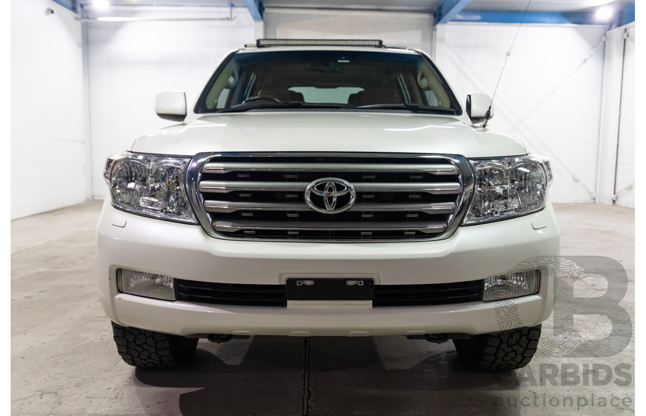 4/2008 Toyota Landcruiser Sahara (4x4) VDJ200R 4D Wagon Blizzard White Twin Turbo Diesel V8 4.5L