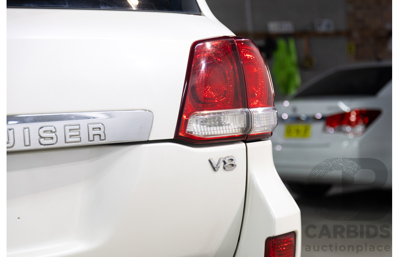 4/2008 Toyota Landcruiser Sahara (4x4) VDJ200R 4D Wagon Blizzard White Twin Turbo Diesel V8 4.5L