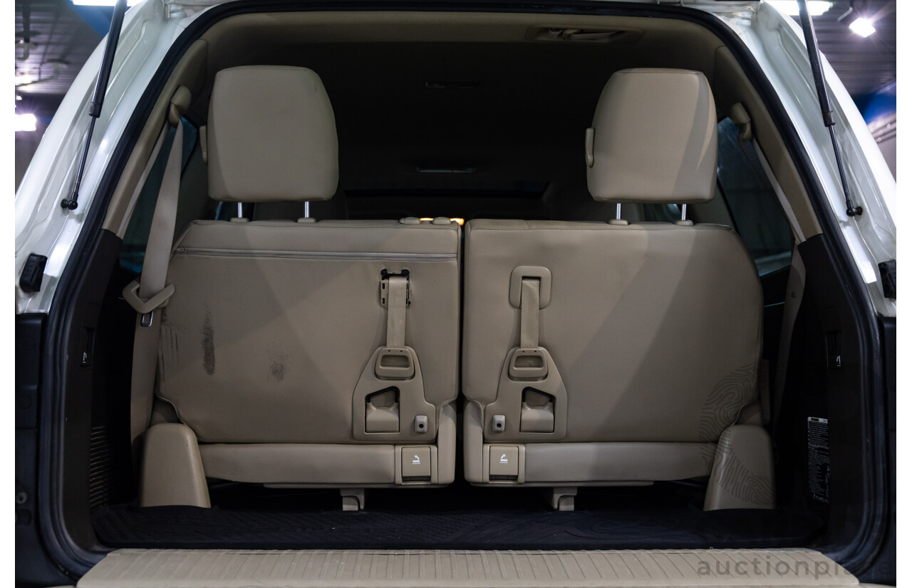 4/2008 Toyota Landcruiser Sahara (4x4) VDJ200R 4D Wagon Blizzard White Twin Turbo Diesel V8 4.5L