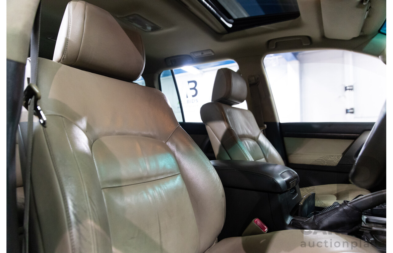 4/2008 Toyota Landcruiser Sahara (4x4) VDJ200R 4D Wagon Blizzard White Twin Turbo Diesel V8 4.5L