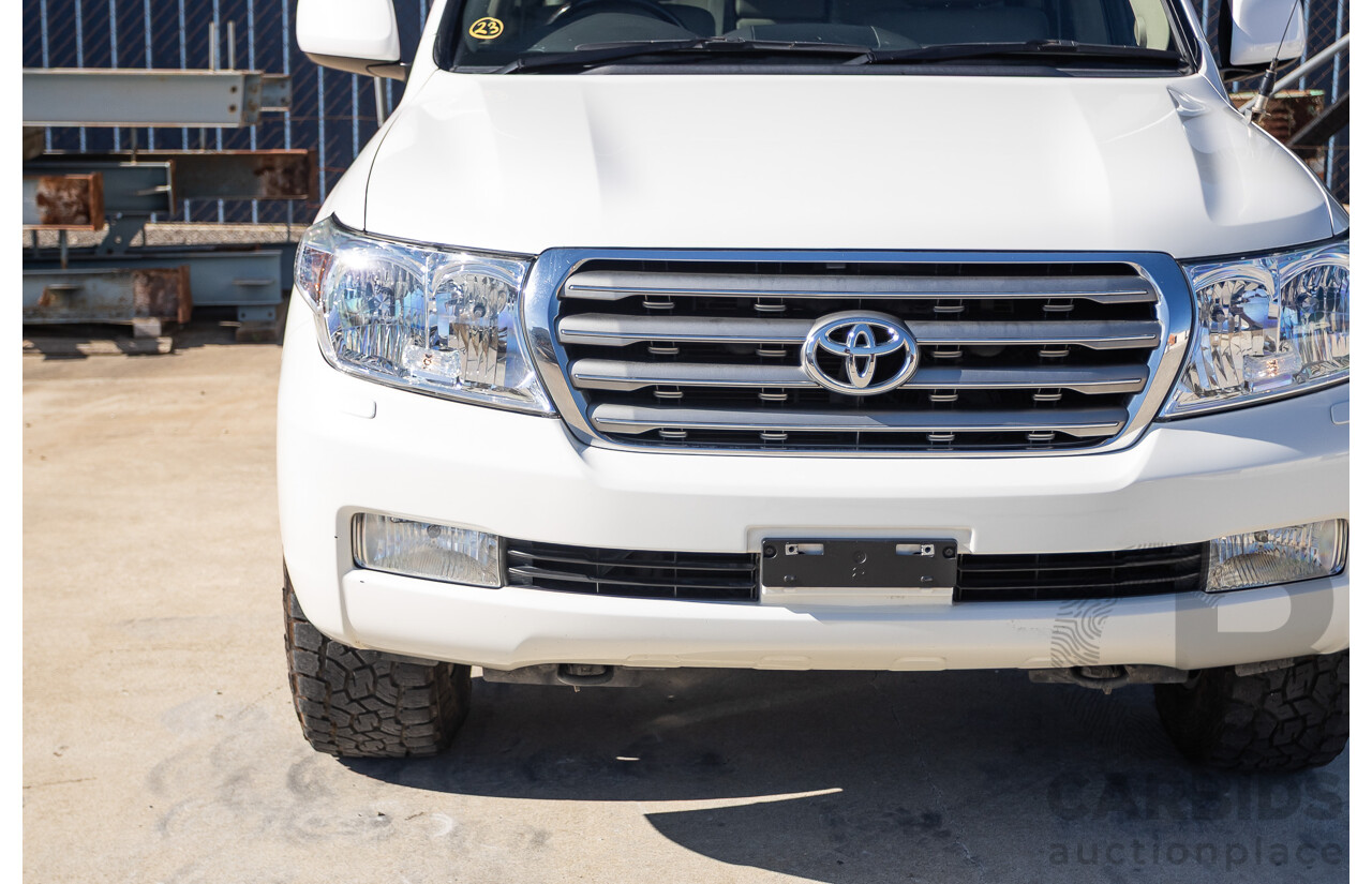 4/2008 Toyota Landcruiser Sahara (4x4) VDJ200R 4D Wagon Blizzard White Twin Turbo Diesel V8 4.5L