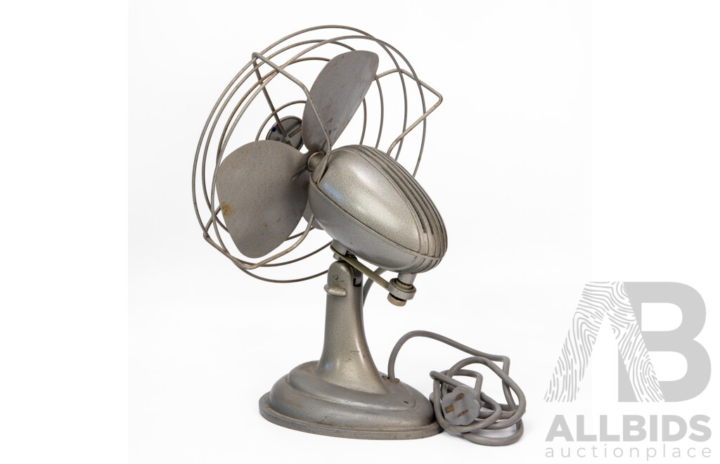 Vintage Cast Iron Westinghouse Desk Fan