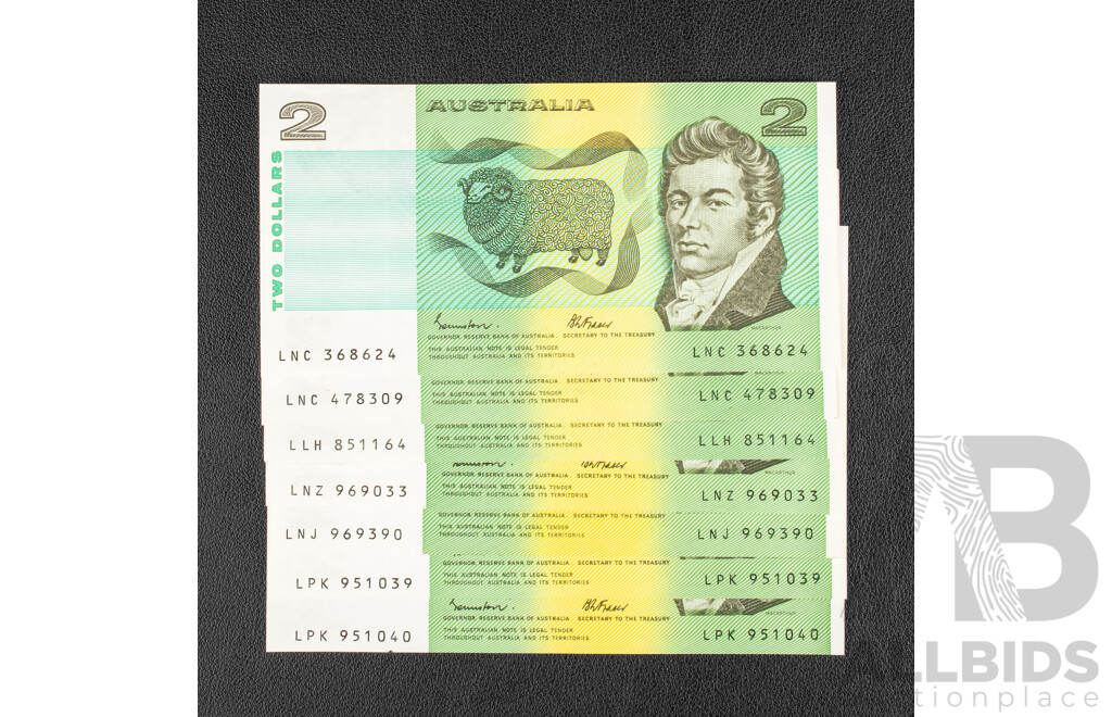 Seven Australian 1985 Two Dollar Notes Johnston/Fraser, Including Two Consecutive LPK 951039 - LPK 951040