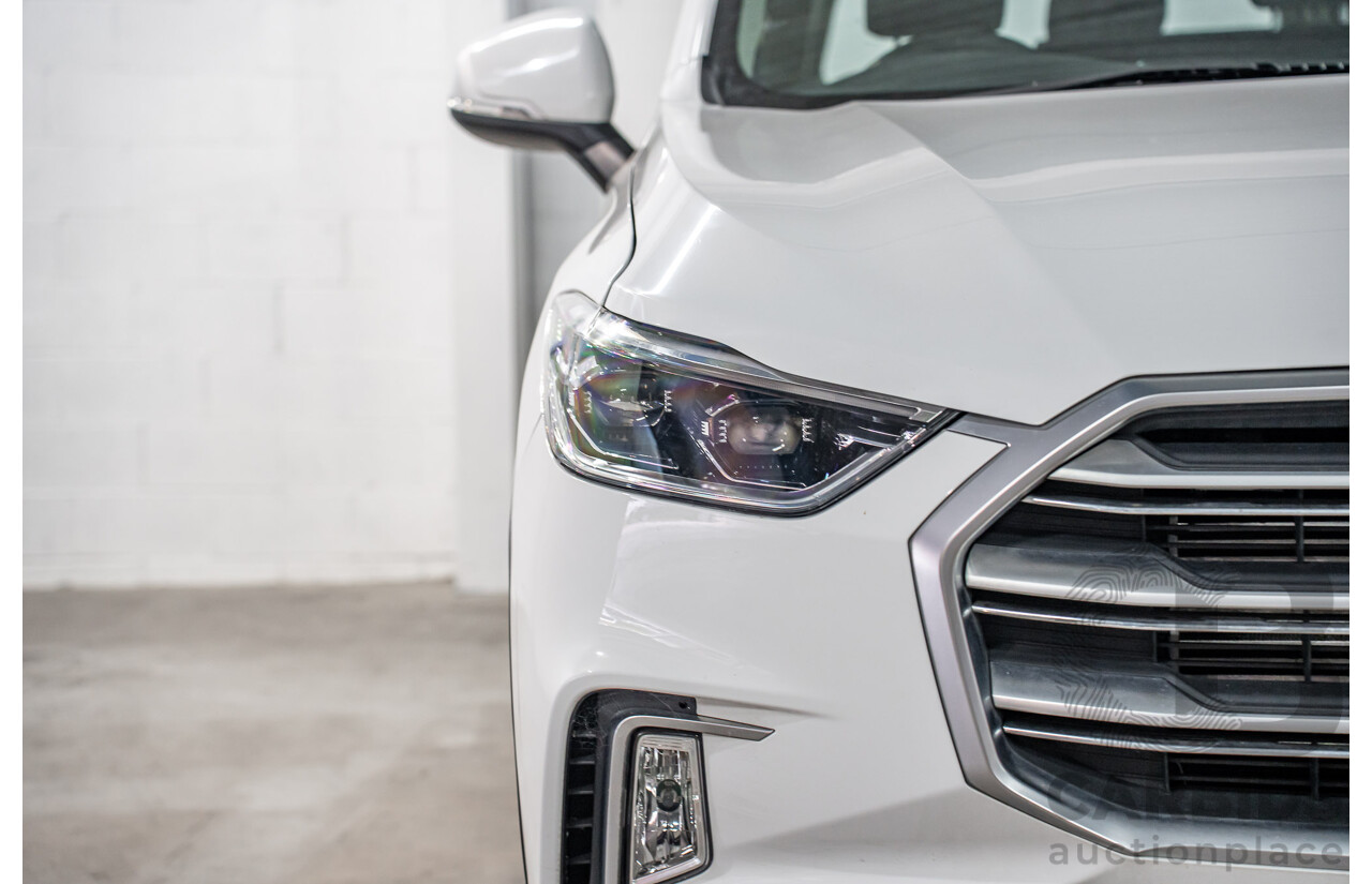 11/2021 LDV D90 Executive (RWD) SV9A 4d Wagon Blanc White Turbo 2.0L