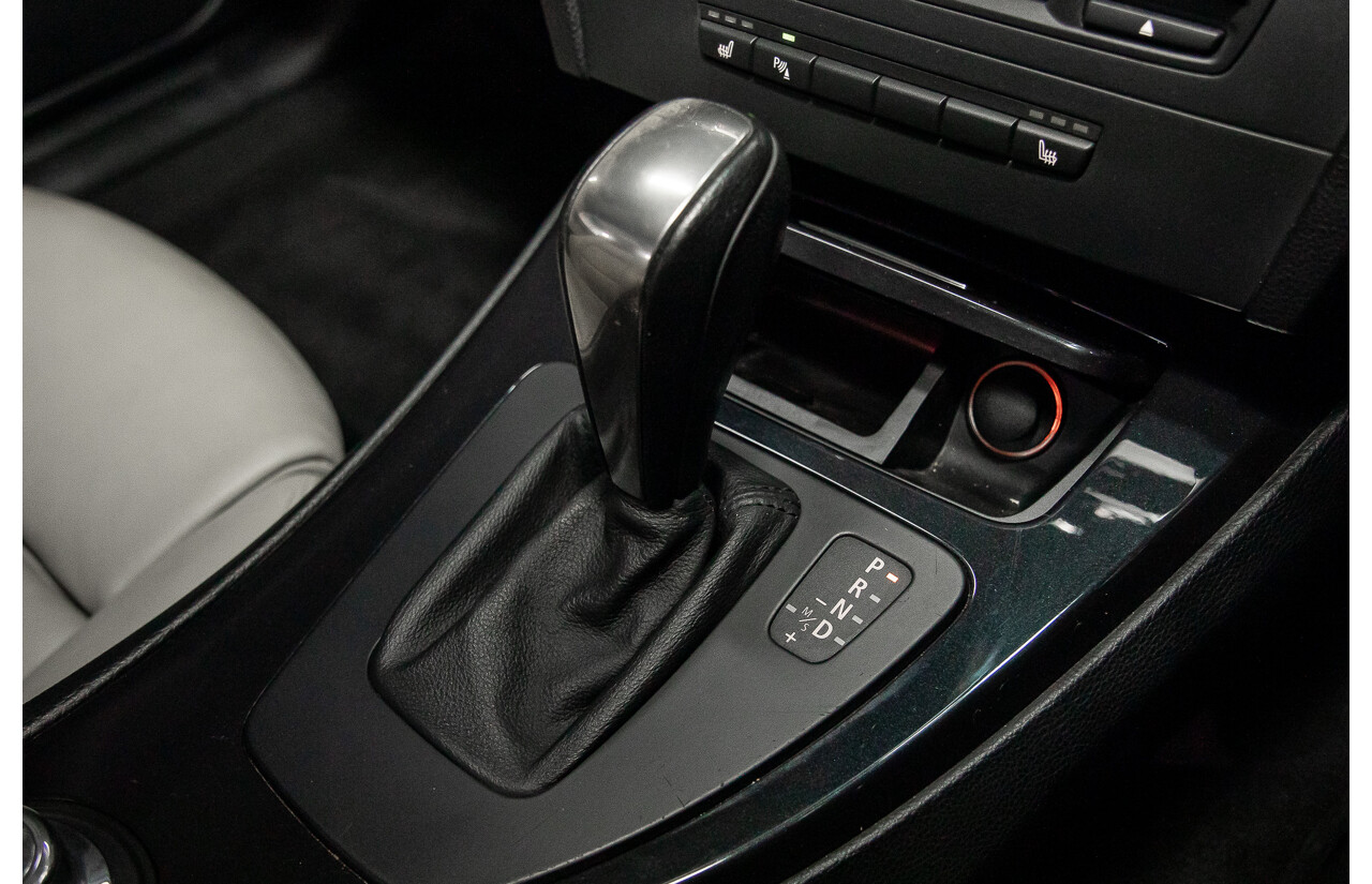 5/2008 BMW 335i E93 MY09 2d Convertible Black Sapphire Metallic Twin Turbo 3.0L