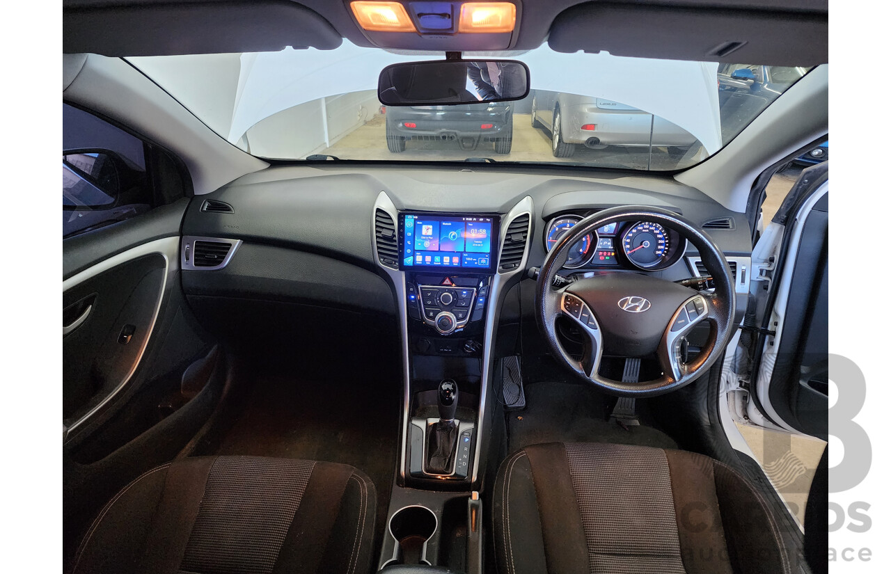 5/2012 Hyundai i30 Active 1.6 CRDi GD 5d Hatchback White 1.6L
