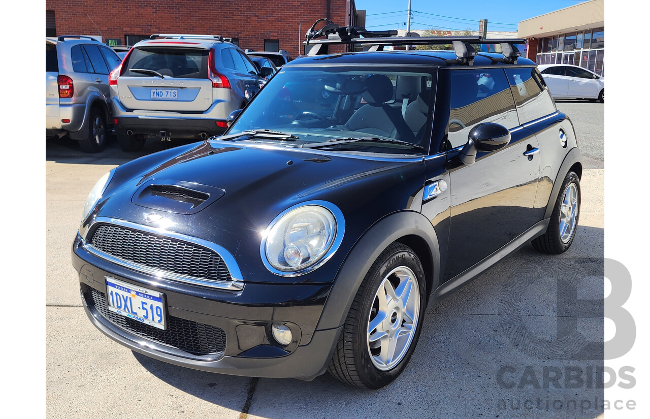 4/2010 Mini Cooper S R56 2d Hatchback Black 1.6L