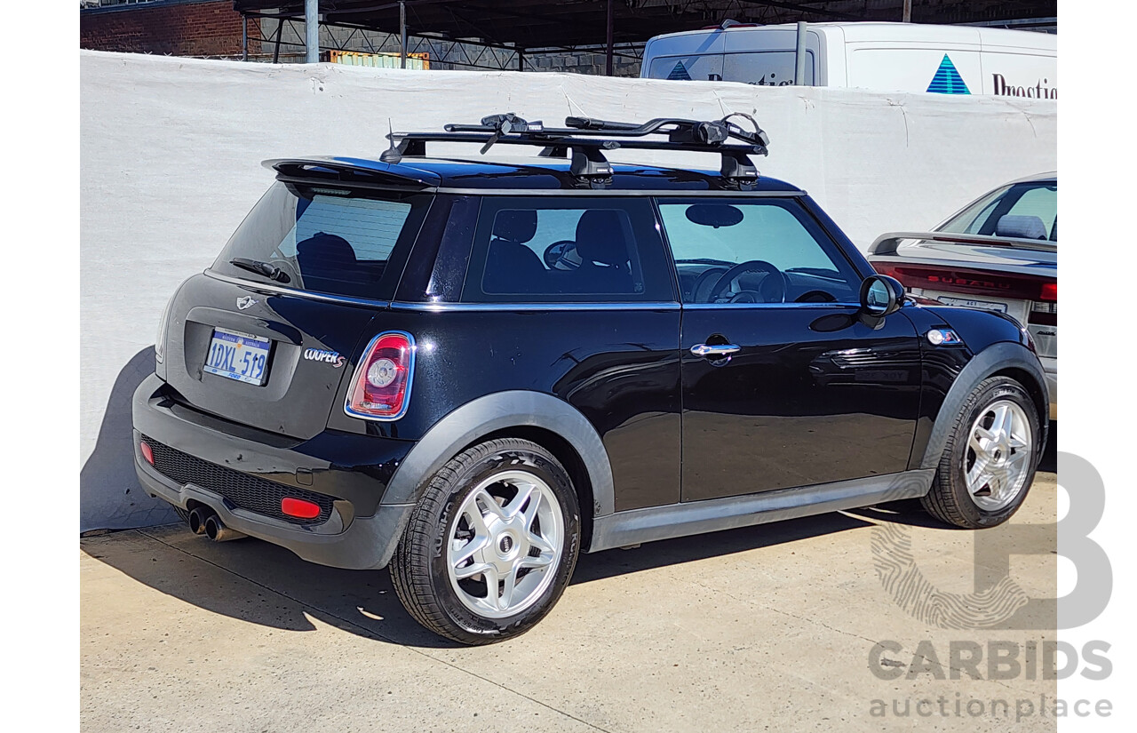 4/2010 Mini Cooper S R56 2d Hatchback Black 1.6L