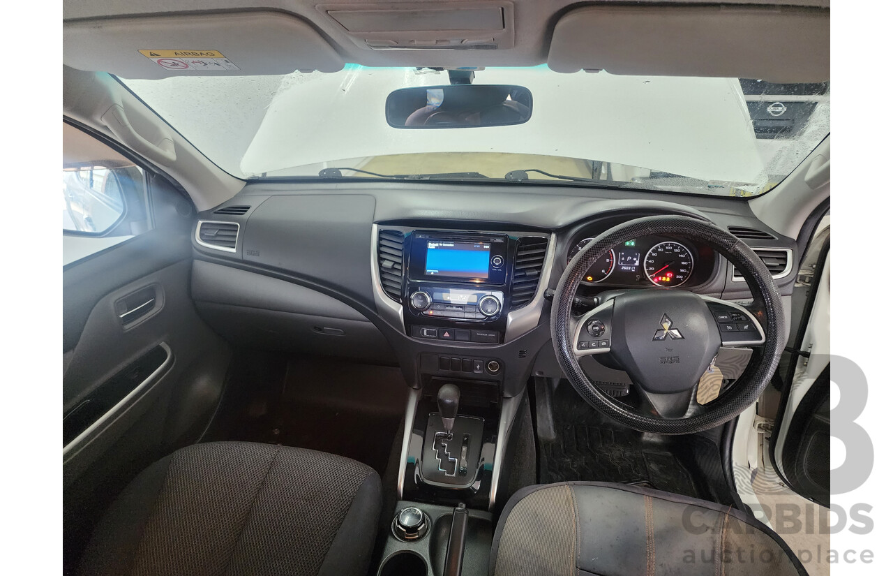 5/2015 Mitsubishi Triton GLS (4x4) MQ MY16 Dual Cab Utility White 2.4L