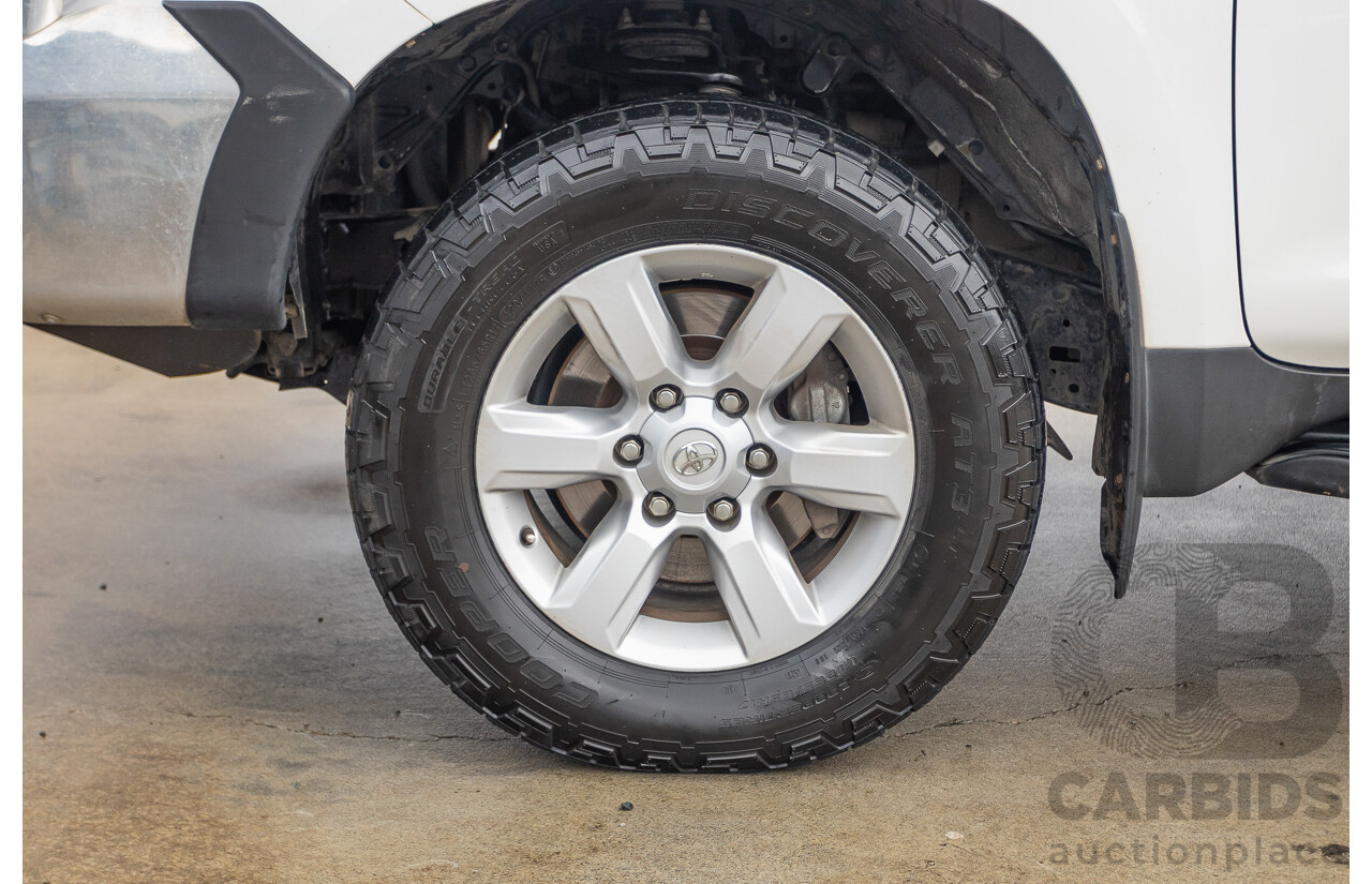 04/2016 Toyota Landcruiser PRADO GX (4x4) GDJ150R MY16 4D Wagon White 2.8L