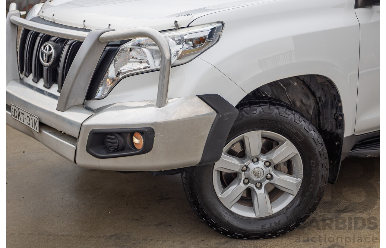 04/2016 Toyota Landcruiser PRADO GX (4x4) GDJ150R MY16 4D Wagon White 2.8L