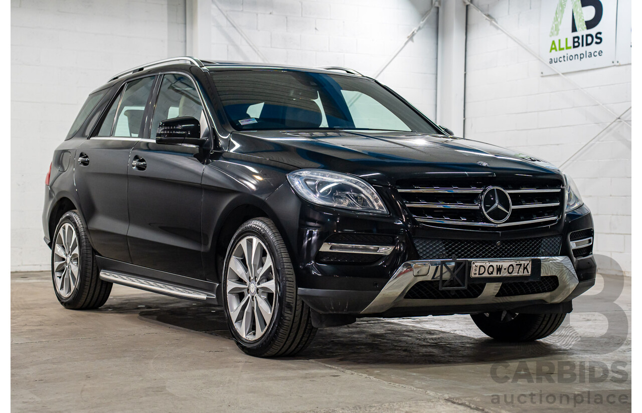 12/2013 Mercedes-Benz ML 350 CDI Bluetec (4x4) 166 4d Wagon Black Obsidian Metallic Turbo Diesel V6 3.0L