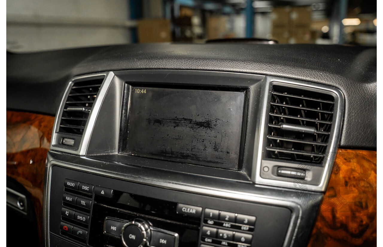 12/2013 Mercedes-Benz ML 350 CDI Bluetec (4x4) 166 4d Wagon Black Obsidian Metallic Turbo Diesel V6 3.0L