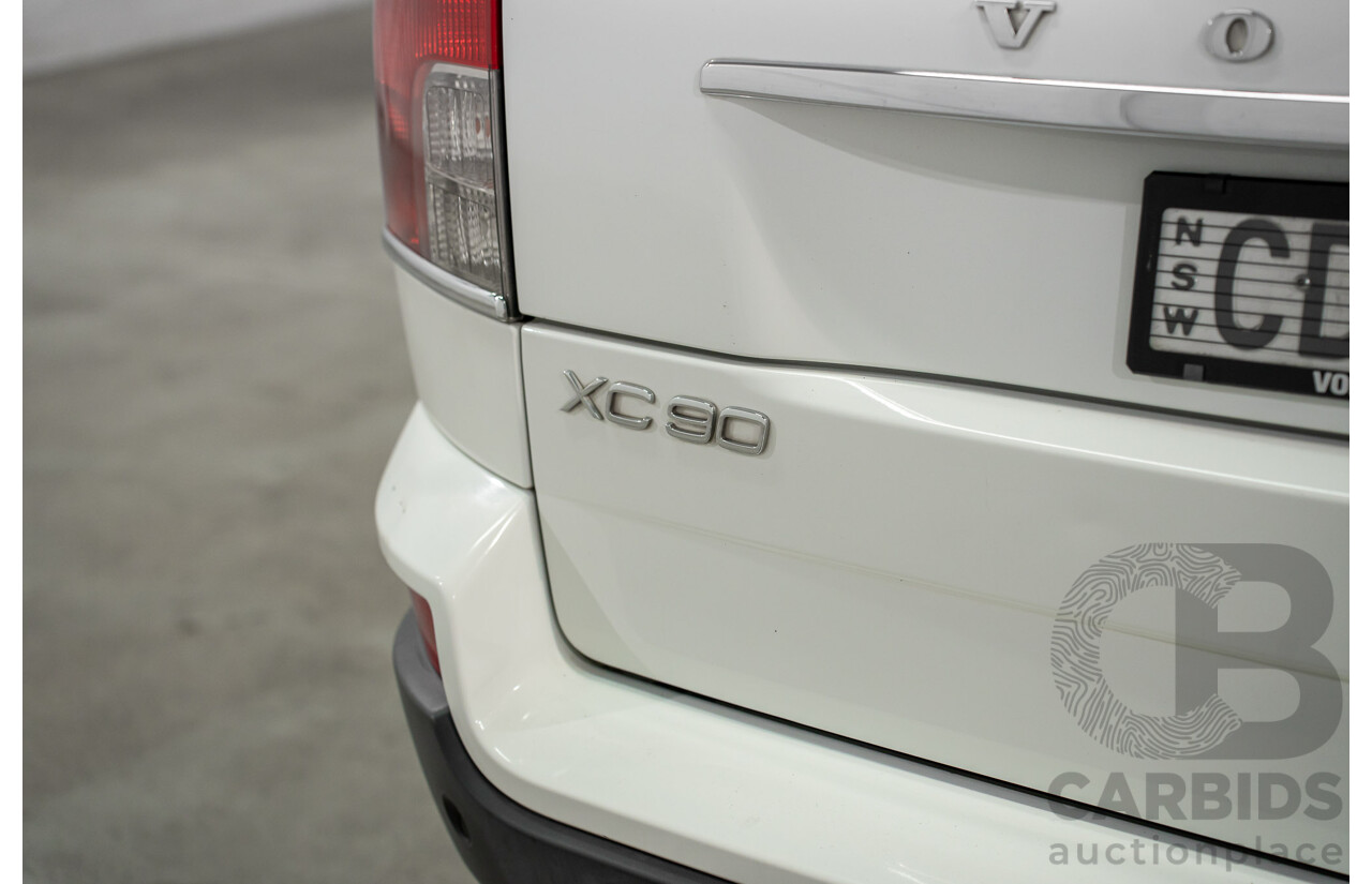11/2011 Volvo XC90 D5 Executive MY12 4d Wagon Ice White Turbo Diesel 2.4L