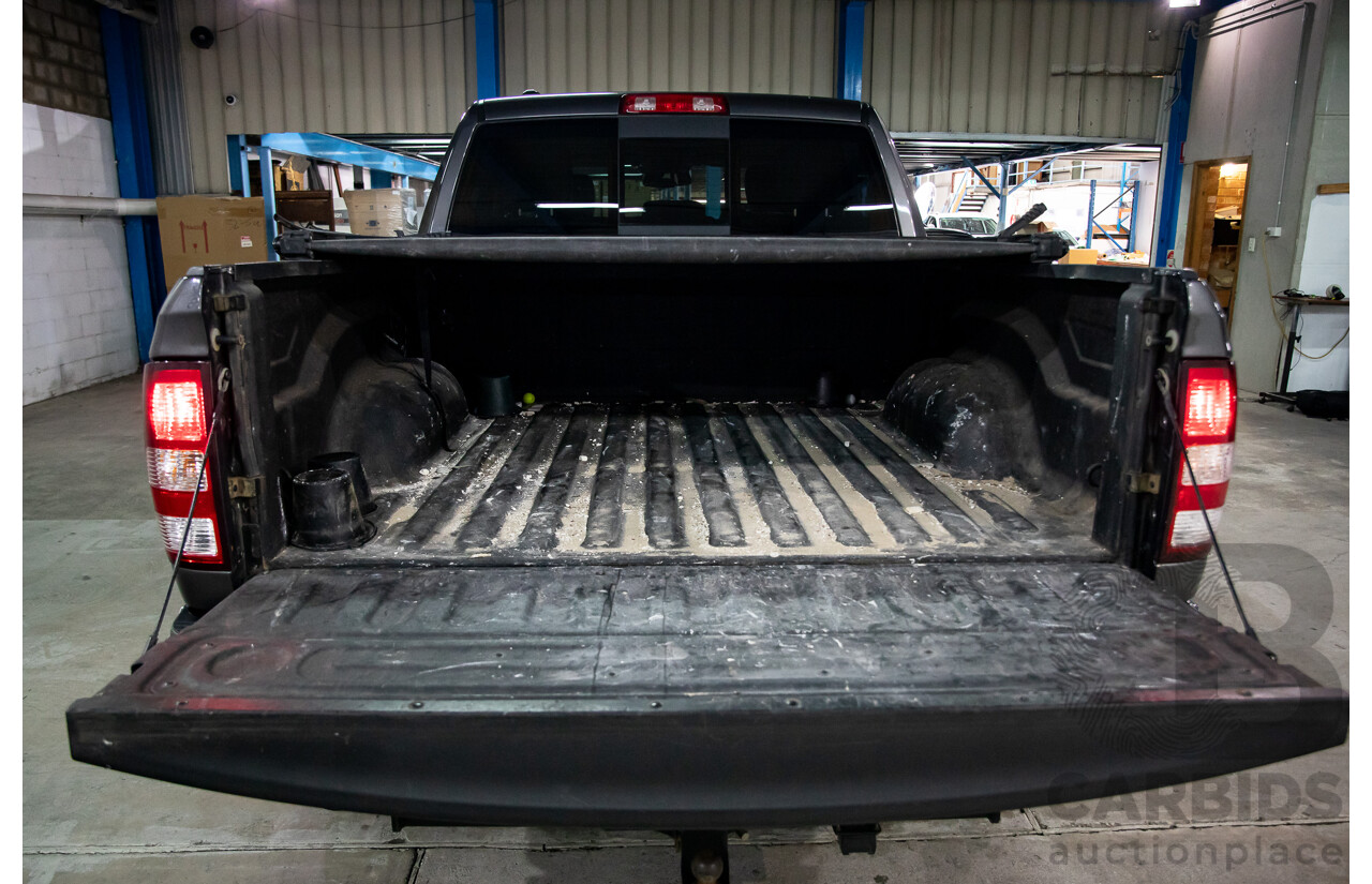 08/2019 ASV (Dodge) RAM 1500 Laramie (4x4) FD3.2 MY19 Crew Cab Utility Billet Silver Metallic V8 5.7L