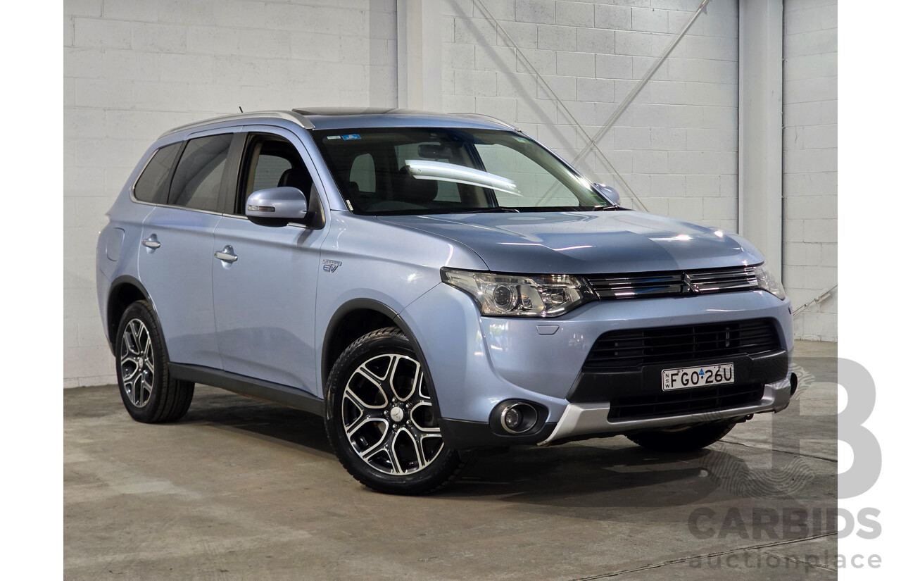 5/2014 Mitsubishi Outlander Aspire (AWD) PHEV Hybrid ZJ MY14 4d Wagon Arctic Silver Metallic 2.0L - 60kw Hybrid