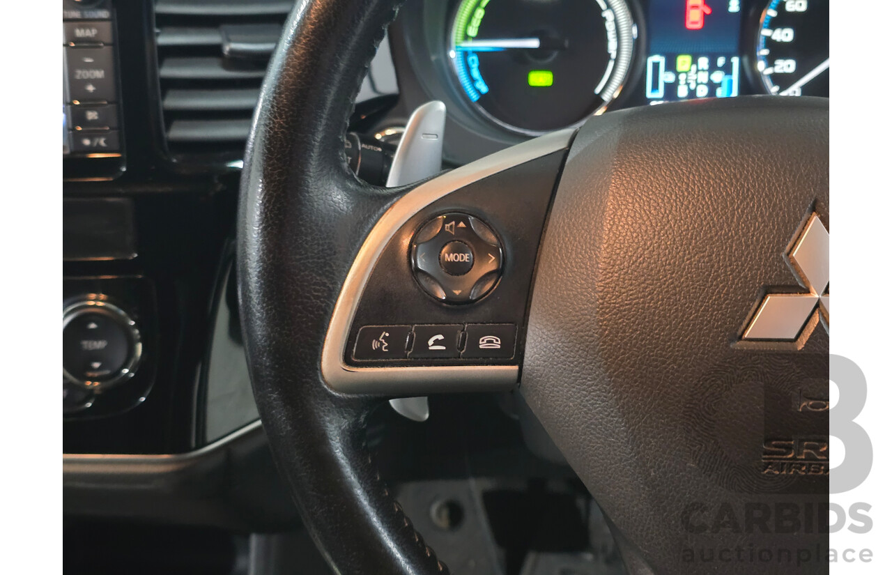 5/2014 Mitsubishi Outlander Aspire (AWD) PHEV Hybrid ZJ MY14 4d Wagon Arctic Silver Metallic 2.0L - 60kw Hybrid