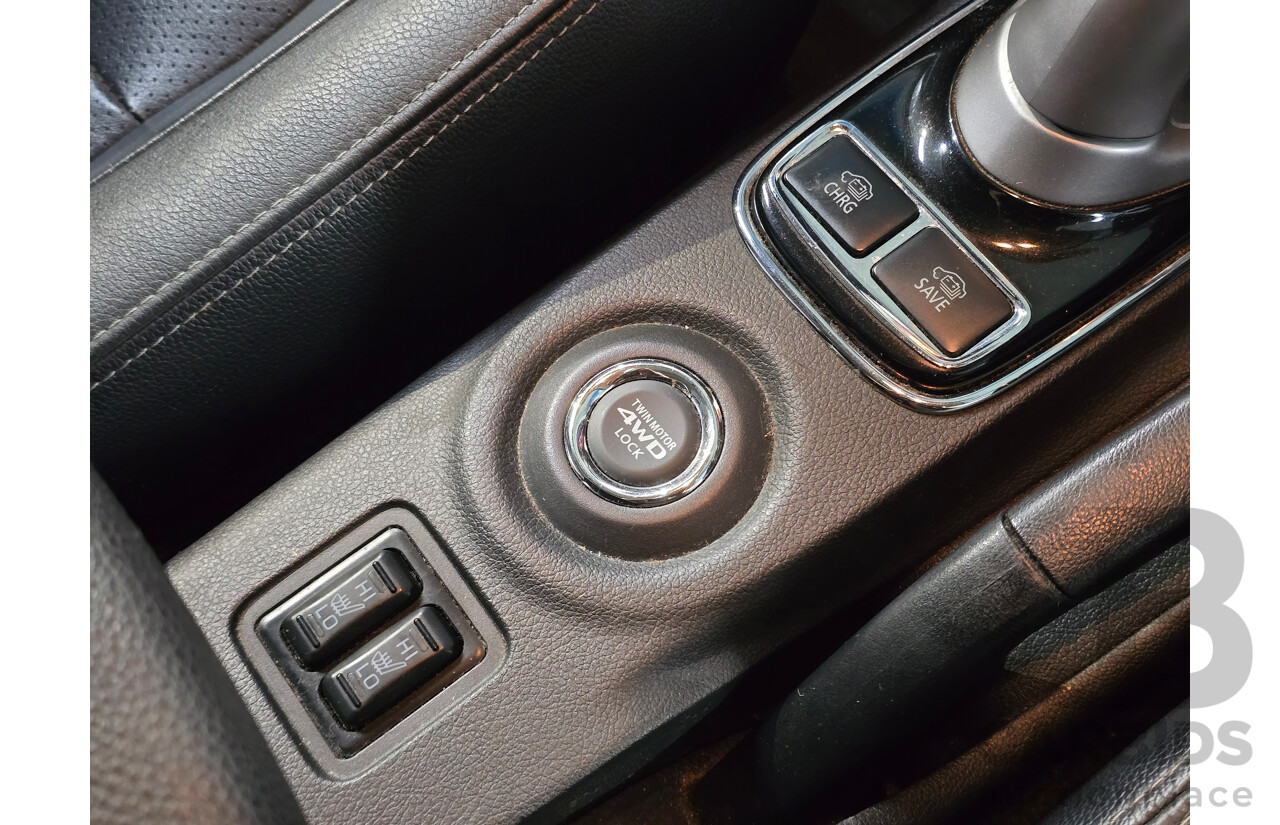 5/2014 Mitsubishi Outlander Aspire (AWD) PHEV Hybrid ZJ MY14 4d Wagon Arctic Silver Metallic 2.0L - 60kw Hybrid