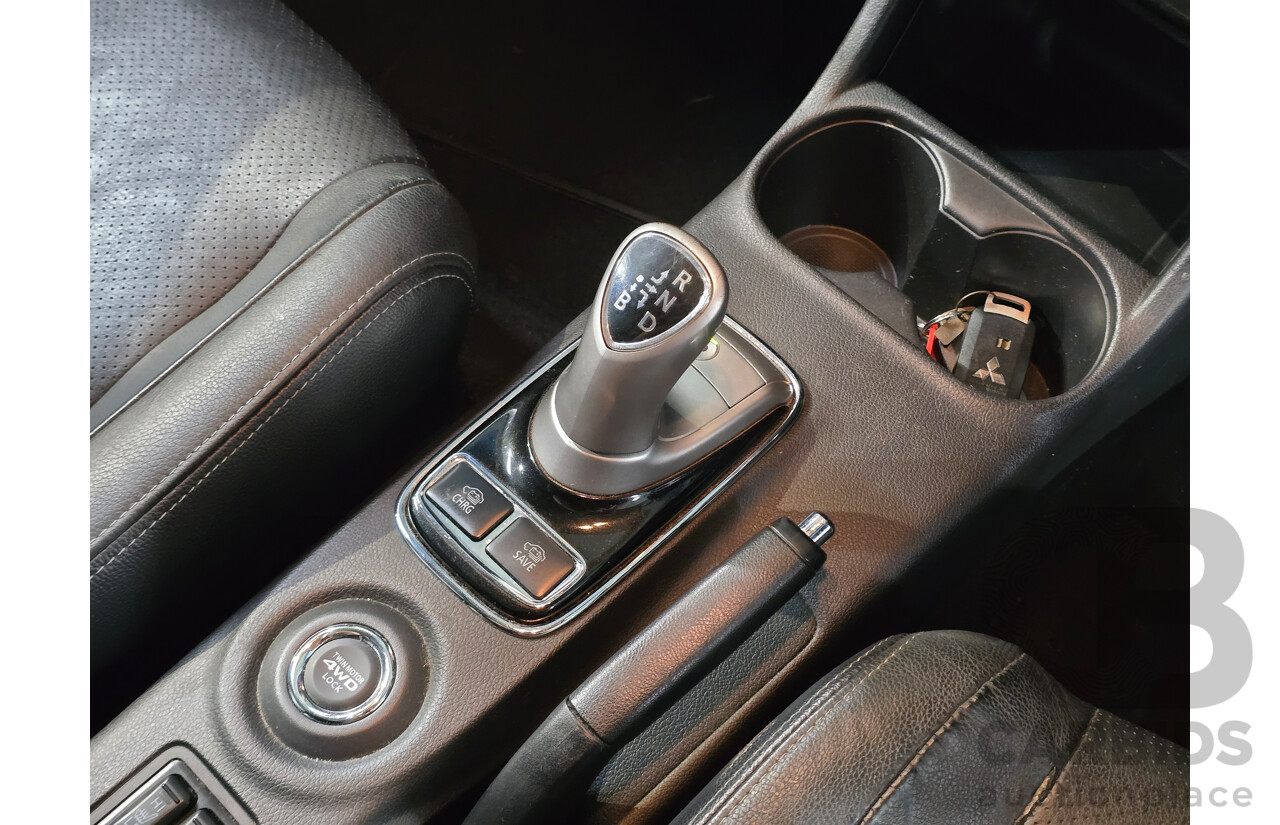 5/2014 Mitsubishi Outlander Aspire (AWD) PHEV Hybrid ZJ MY14 4d Wagon Arctic Silver Metallic 2.0L - 60kw Hybrid