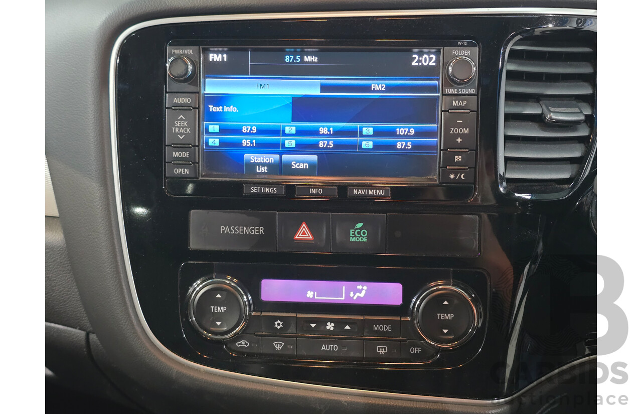 5/2014 Mitsubishi Outlander Aspire (AWD) PHEV Hybrid ZJ MY14 4d Wagon Arctic Silver Metallic 2.0L - 60kw Hybrid