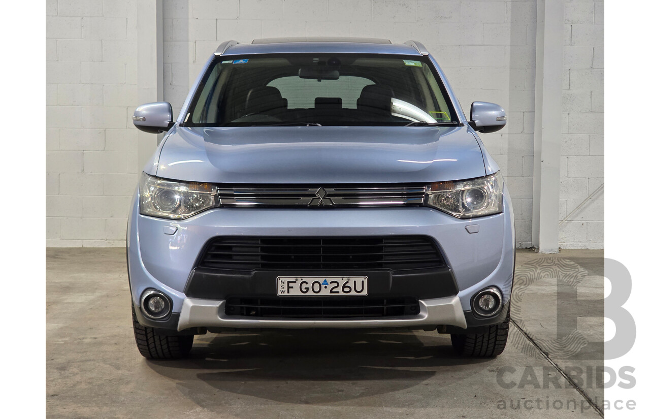 5/2014 Mitsubishi Outlander Aspire (AWD) PHEV Hybrid ZJ MY14 4d Wagon Arctic Silver Metallic 2.0L - 60kw Hybrid