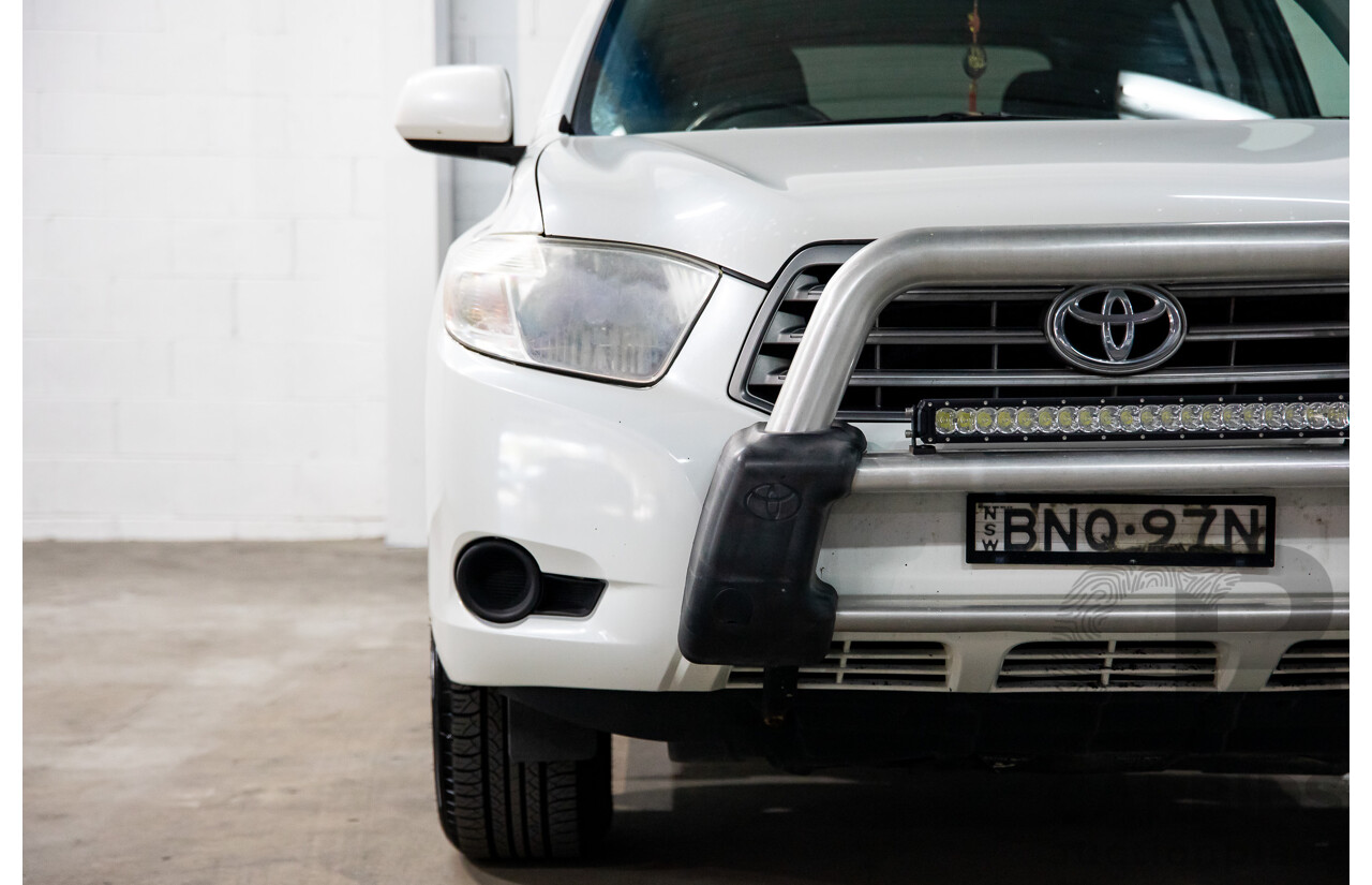 2/2010 Toyota Kluger KX-R (4x4) GSU45R 4d Wagon White V6 3.5L