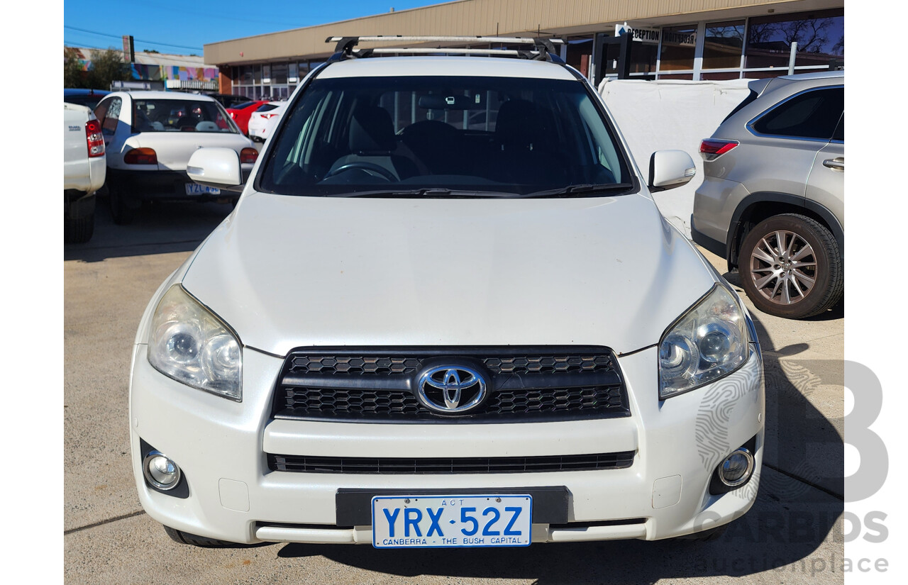 11/2011 Toyota Rav4 Cruiser (4x4) ACA33R 08 UPGRADE 4d Wagon White 2.4L
