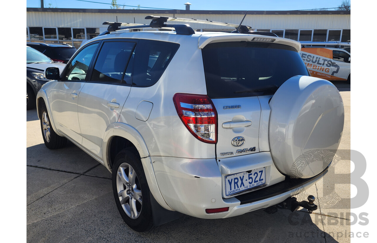 11/2011 Toyota Rav4 Cruiser (4x4) ACA33R 08 UPGRADE 4d Wagon White 2.4L