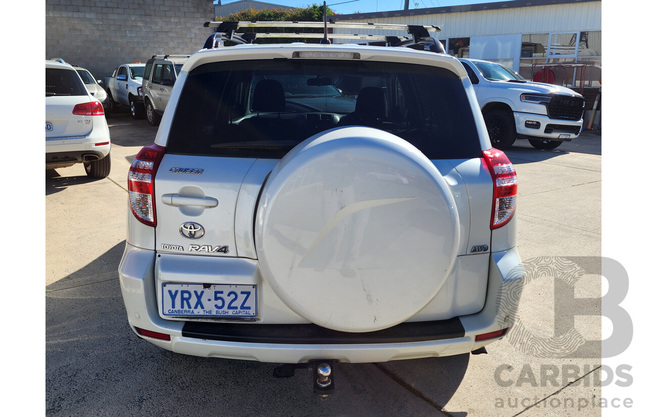 11/2011 Toyota Rav4 Cruiser (4x4) ACA33R 08 UPGRADE 4d Wagon White 2.4L