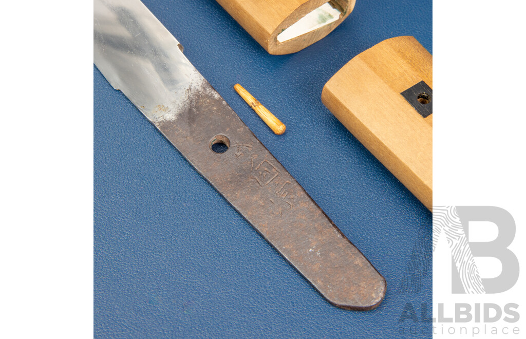Japanese Tanto, Attributed to the Muromachi Period (1336–1573) House in Wooden Shirasay