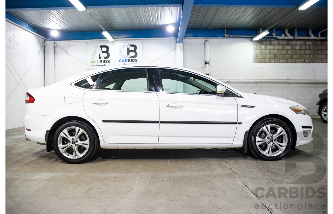 5/2014 Ford Mondeo Zetec MC 5d Hatchback White 2.0L