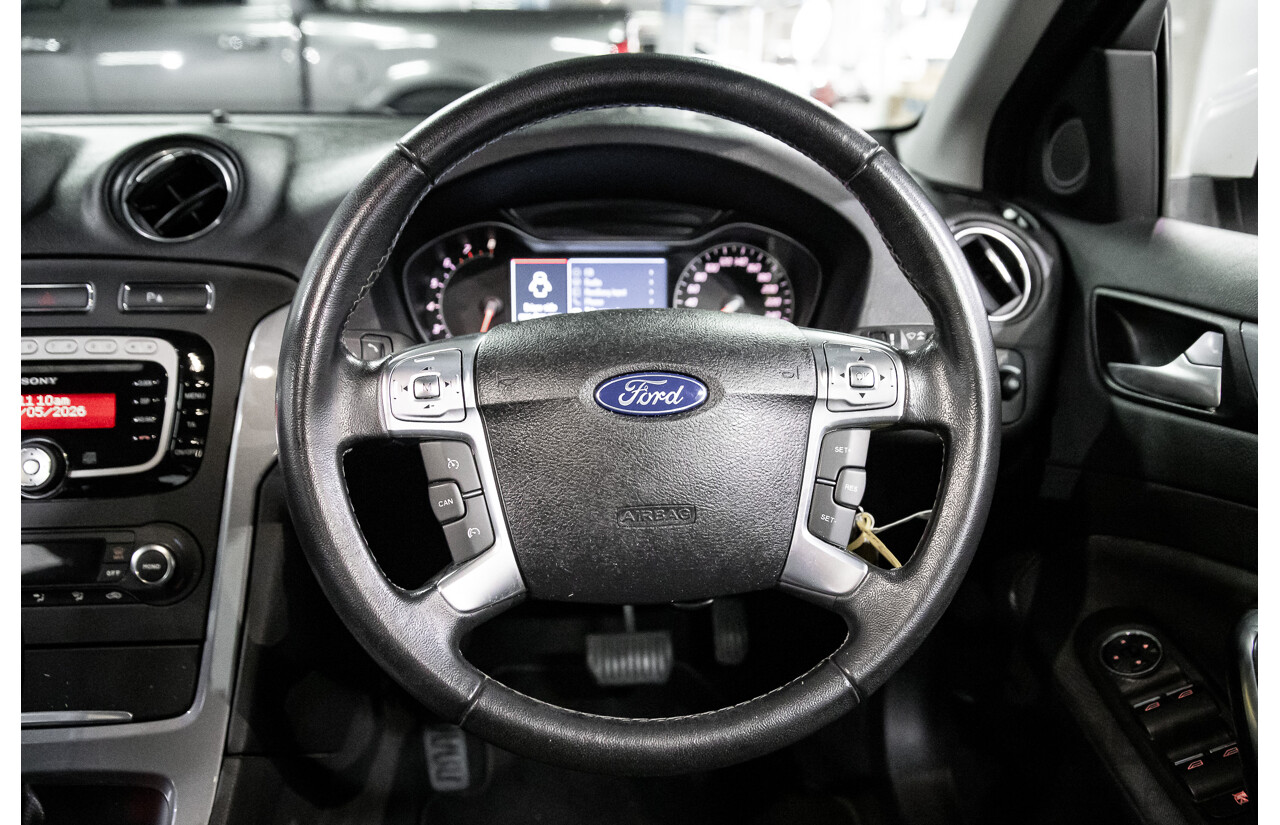 5/2014 Ford Mondeo Zetec MC 5d Hatchback White 2.0L