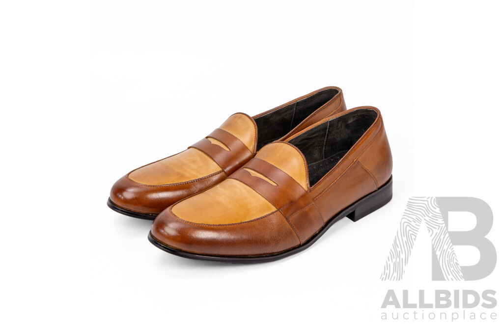 Pair of Stacy Adams Men's Brown Leather Loafers , Size 11.5