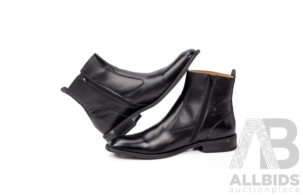Pair of Giorgio Brutini Men's Black Leather Boots, Size 11.5