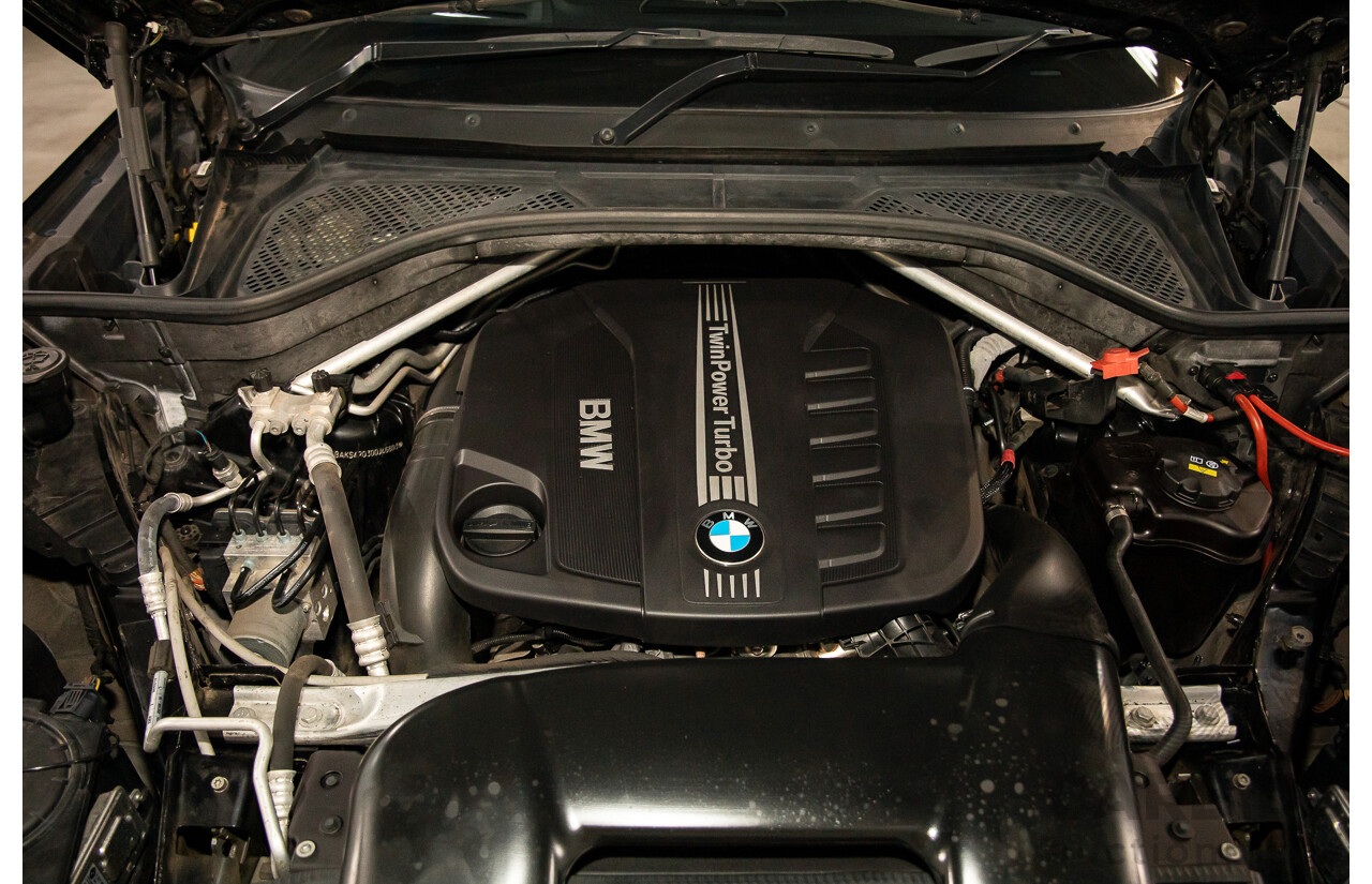 10/2014 BMW X5 Xdrive30d F15 MY15 4d Wagon Black Sapphire Metallic Turbo Diesel 3.0L
