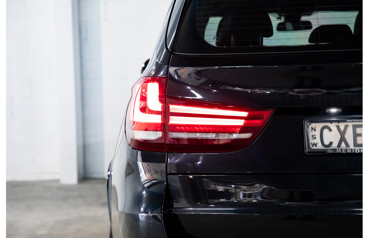 10/2014 BMW X5 Xdrive30d F15 MY15 4d Wagon Black Sapphire Metallic Turbo Diesel 3.0L