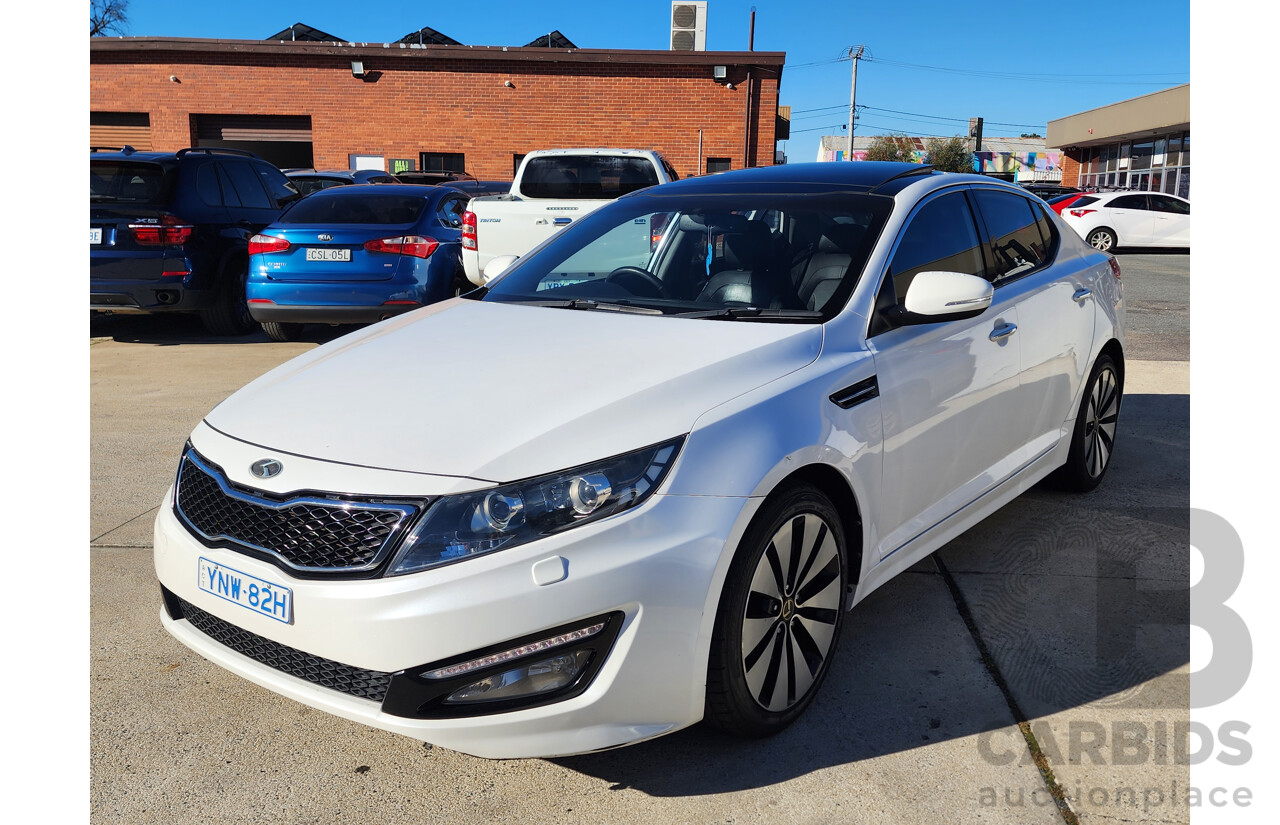6/2012 Kia Optima Platinum TF 4d Sedan White 2.4L