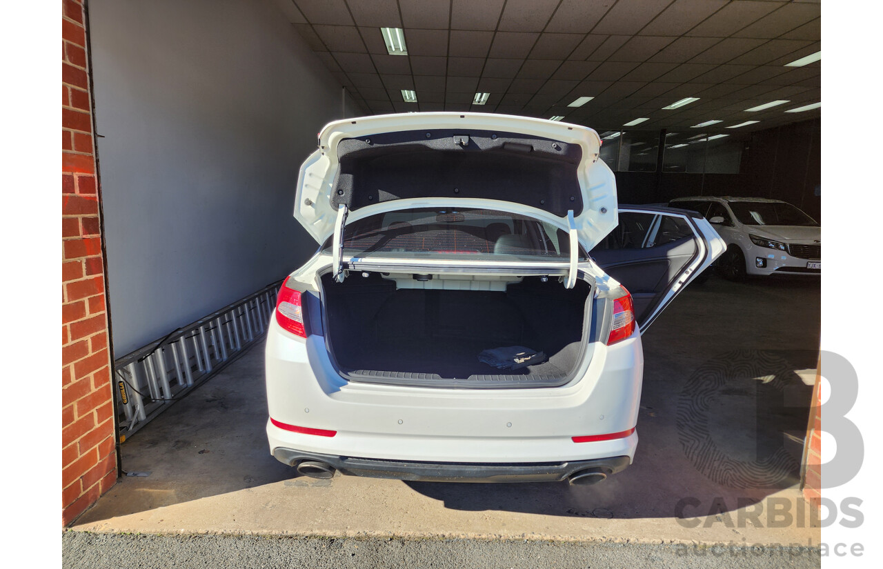 6/2012 Kia Optima Platinum TF 4d Sedan White 2.4L