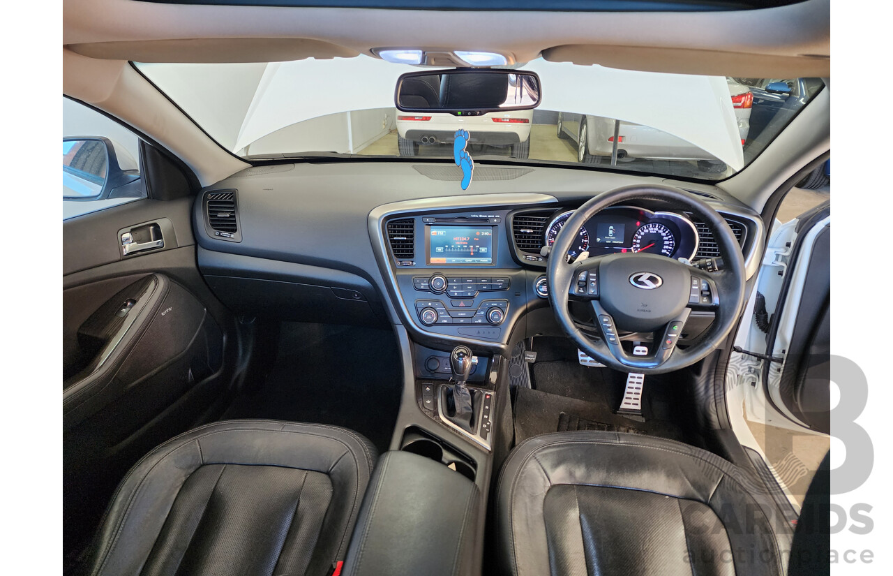 6/2012 Kia Optima Platinum TF 4d Sedan White 2.4L