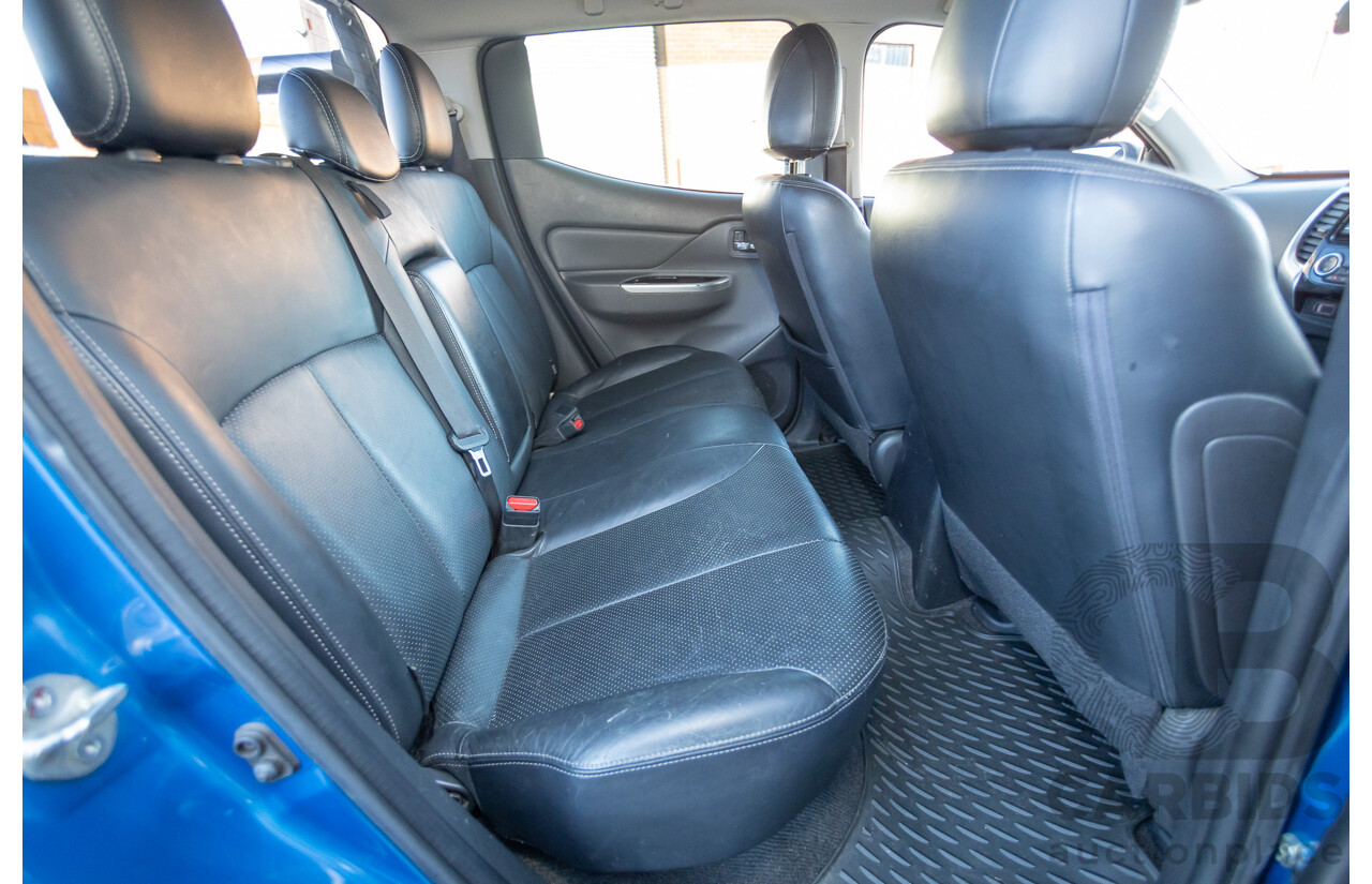 09/2015 Mitsubishi Triton EXCEED (4x4) MQ MY16 Dual Cab Utility Blue Metallic Turbo Diesel 2.4L