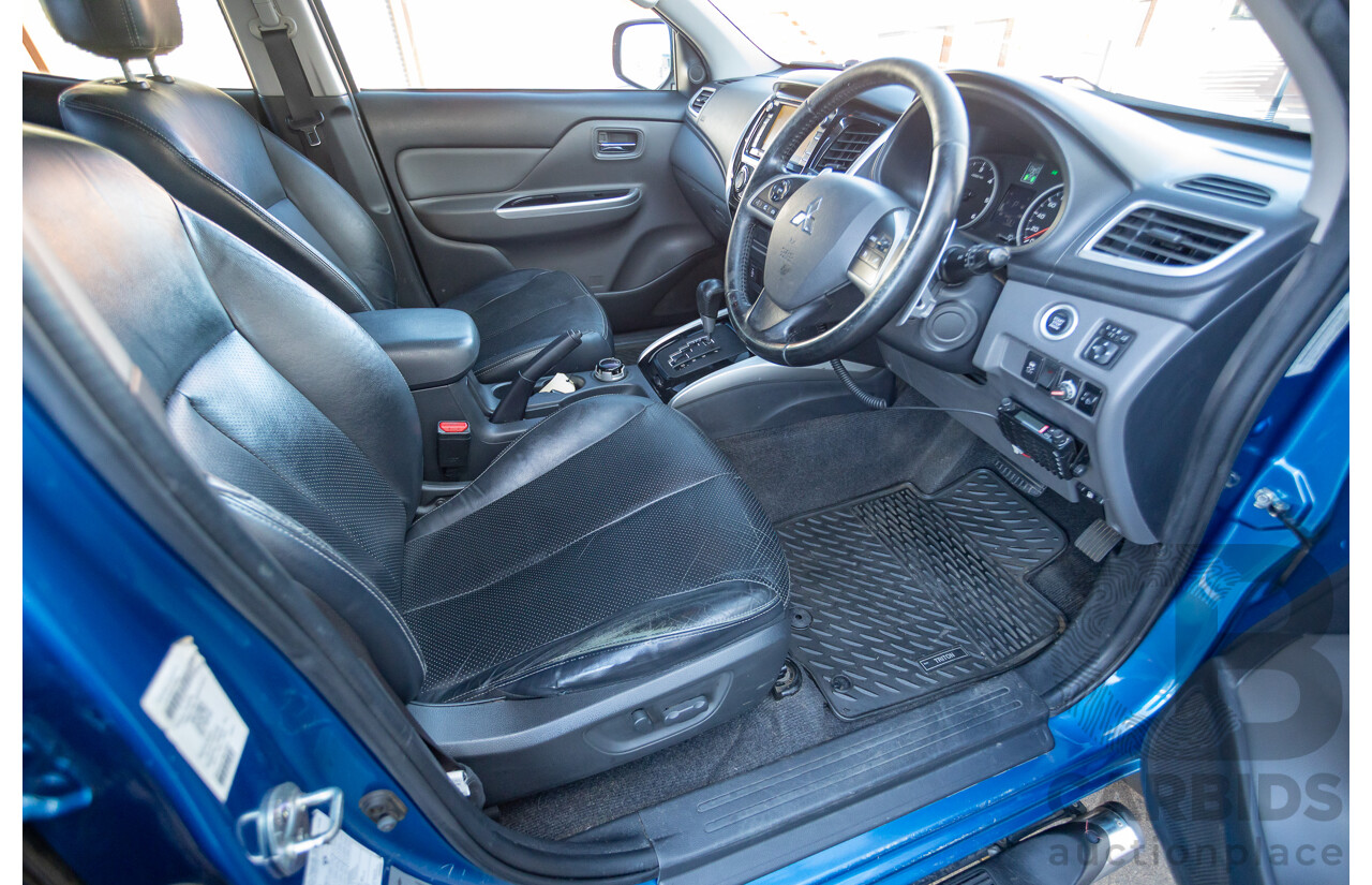 09/2015 Mitsubishi Triton EXCEED (4x4) MQ MY16 Dual Cab Utility Blue Metallic Turbo Diesel 2.4L