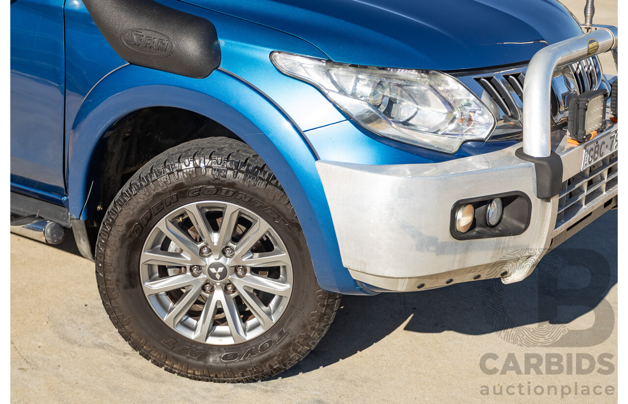 09/2015 Mitsubishi Triton EXCEED (4x4) MQ MY16 Dual Cab Utility Blue Metallic Turbo Diesel 2.4L