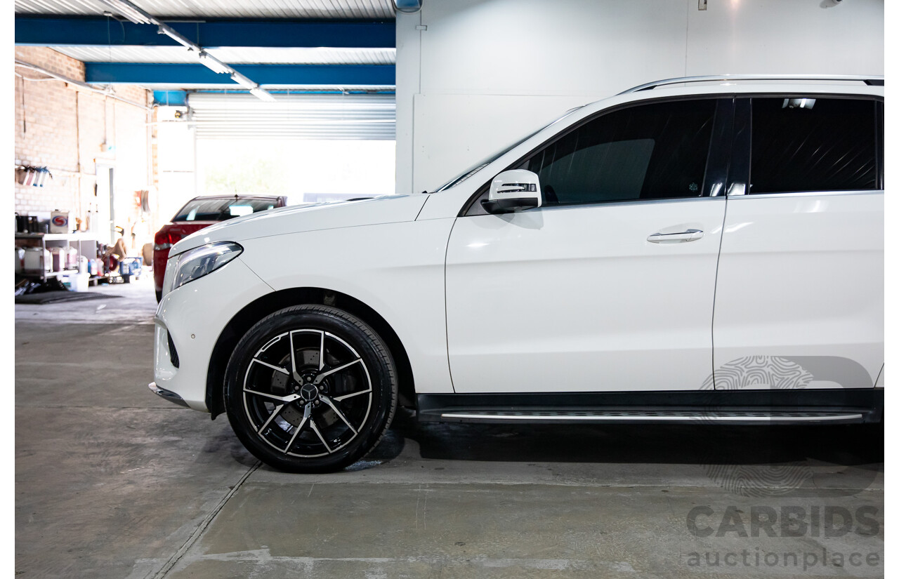 09/2017 Mercedes-Benz GLE 350d AMG Line 4Matic (AWD) 166 MY17 4d Wagon Polar White Turbo Diesel V6 3.0L