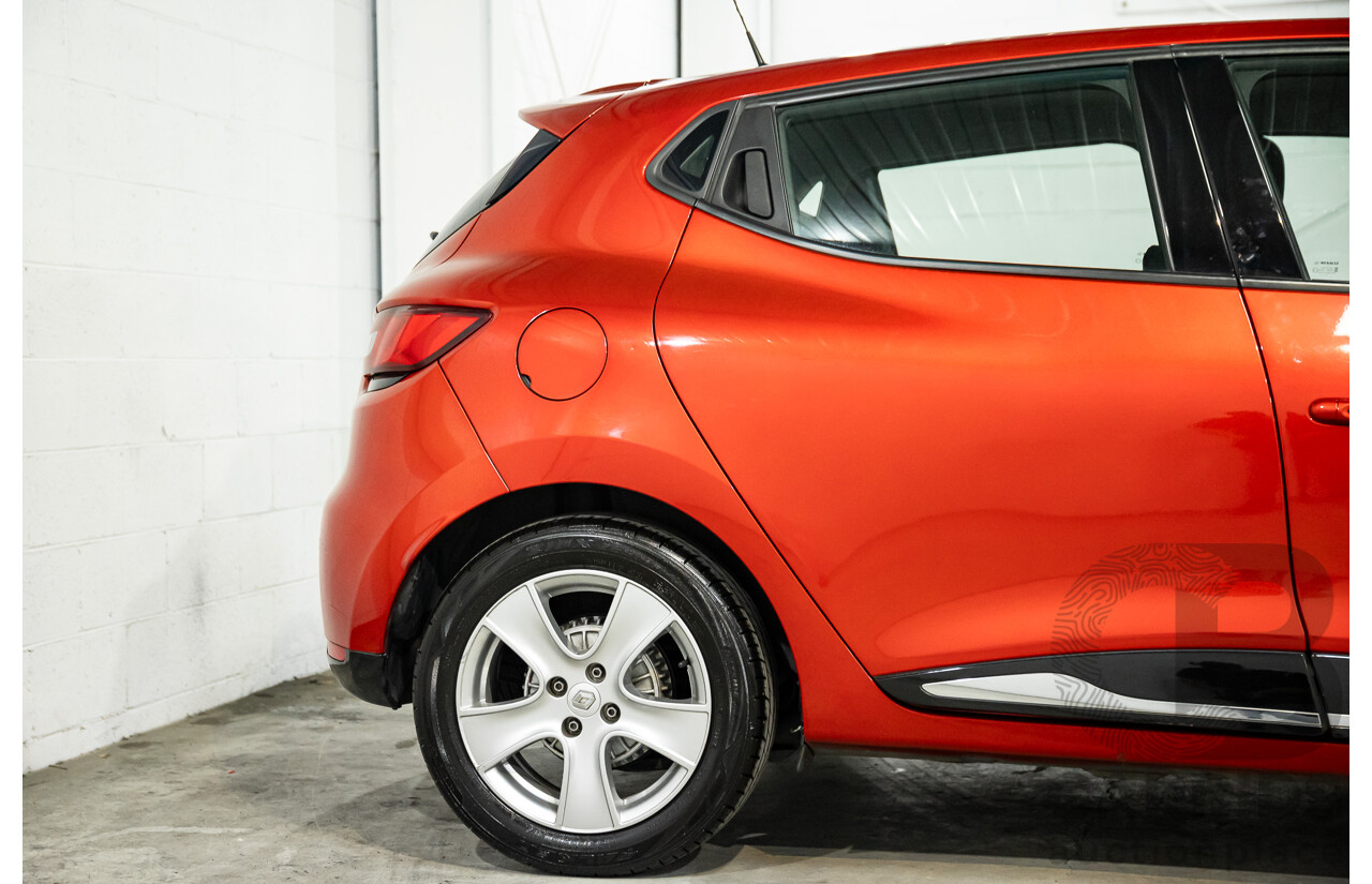 06/2016 Renault Clio Expression (FWD) X98 5d Hatchback Red Turbo 1.2L
