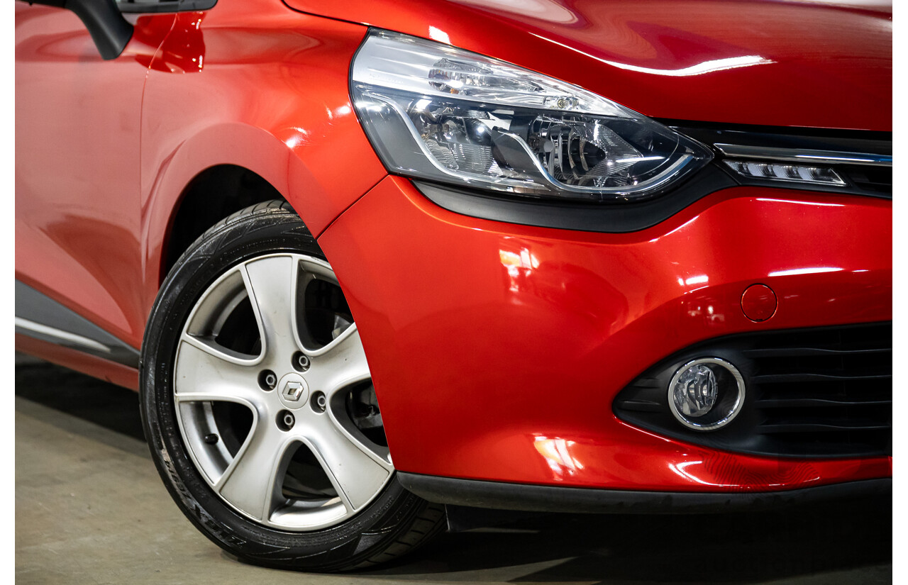 06/2016 Renault Clio Expression (FWD) X98 5d Hatchback Red Turbo 1.2L