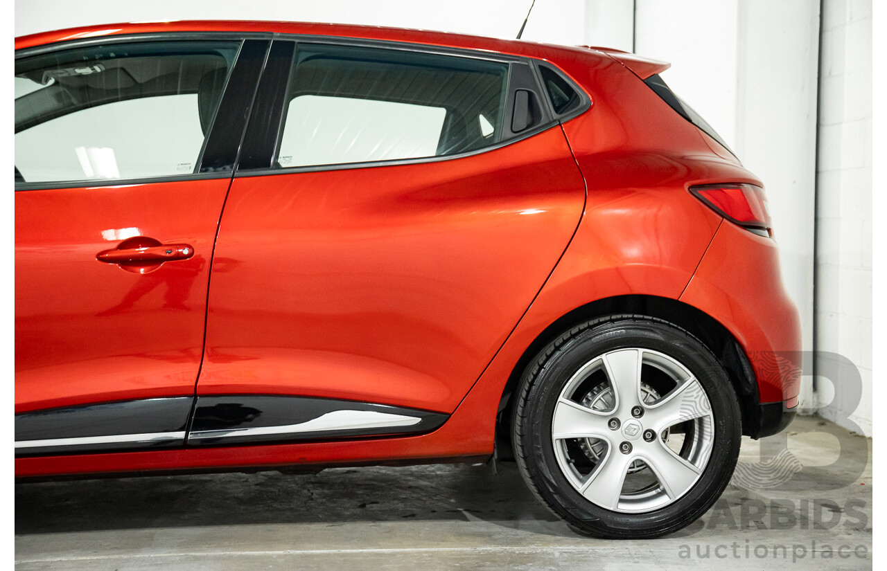 06/2016 Renault Clio Expression (FWD) X98 5d Hatchback Red Turbo 1.2L