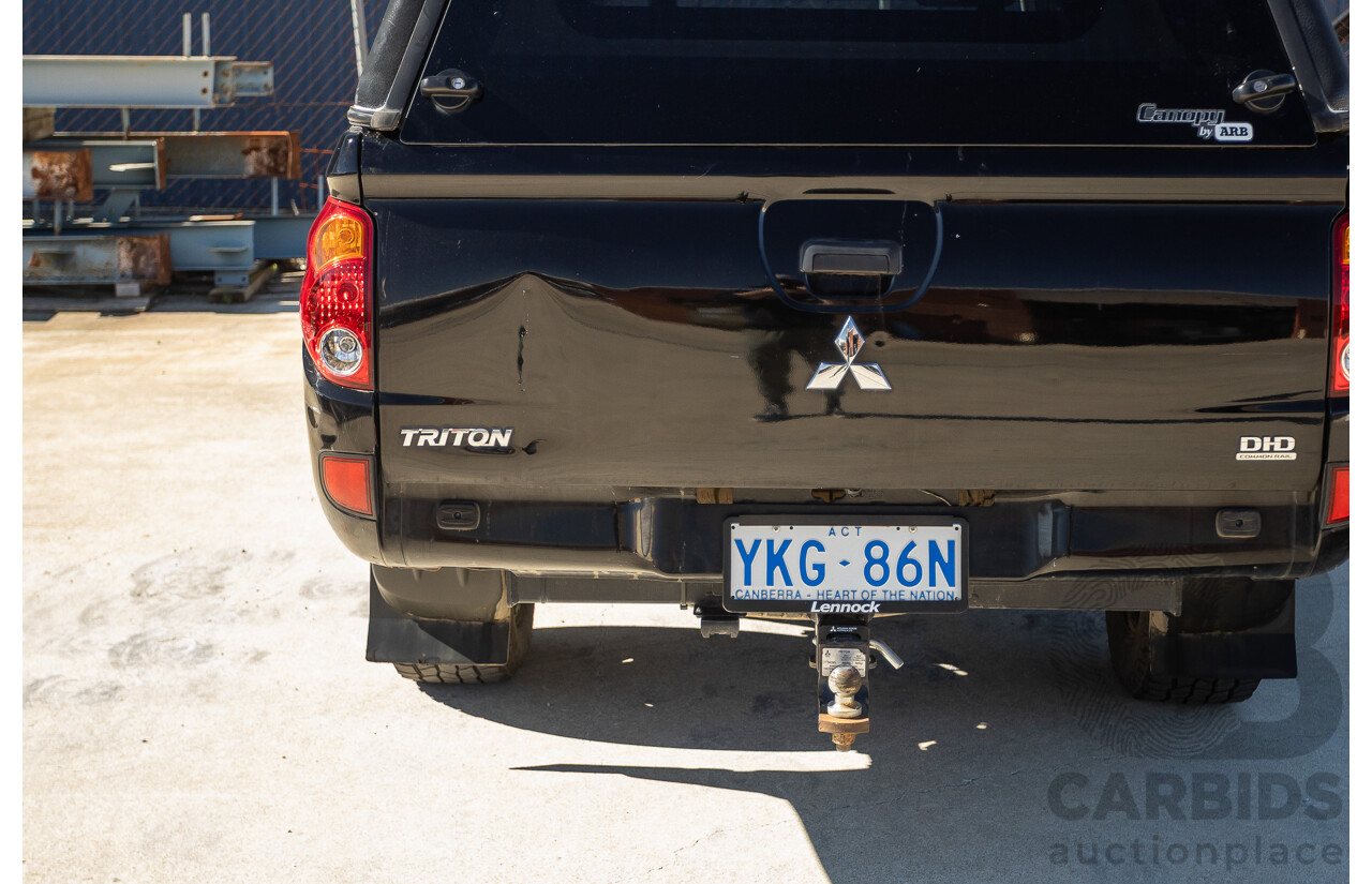 05/2015 Mitsubishi Triton GLX (4x4)  MN MY15 Double Cab Utility Black Turbo Diesel 2.5L